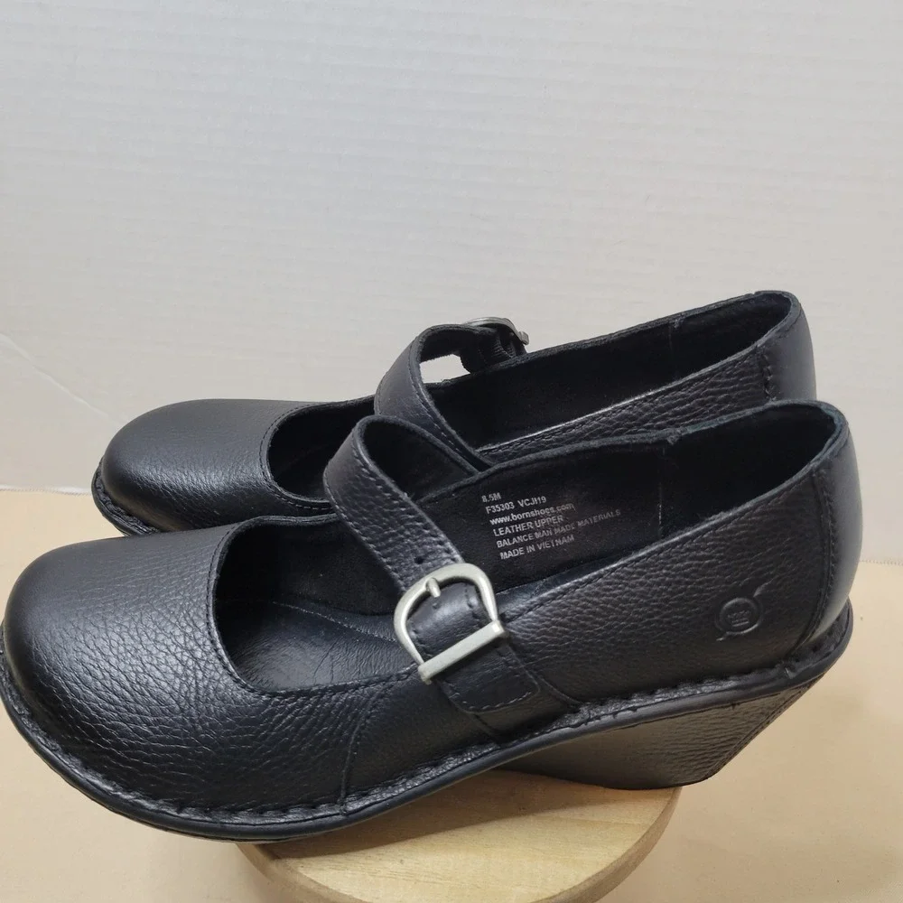Born Black Leather Mary Jane Wedge Shoes F35303 Pebbled Buckle Strap Handcrafted